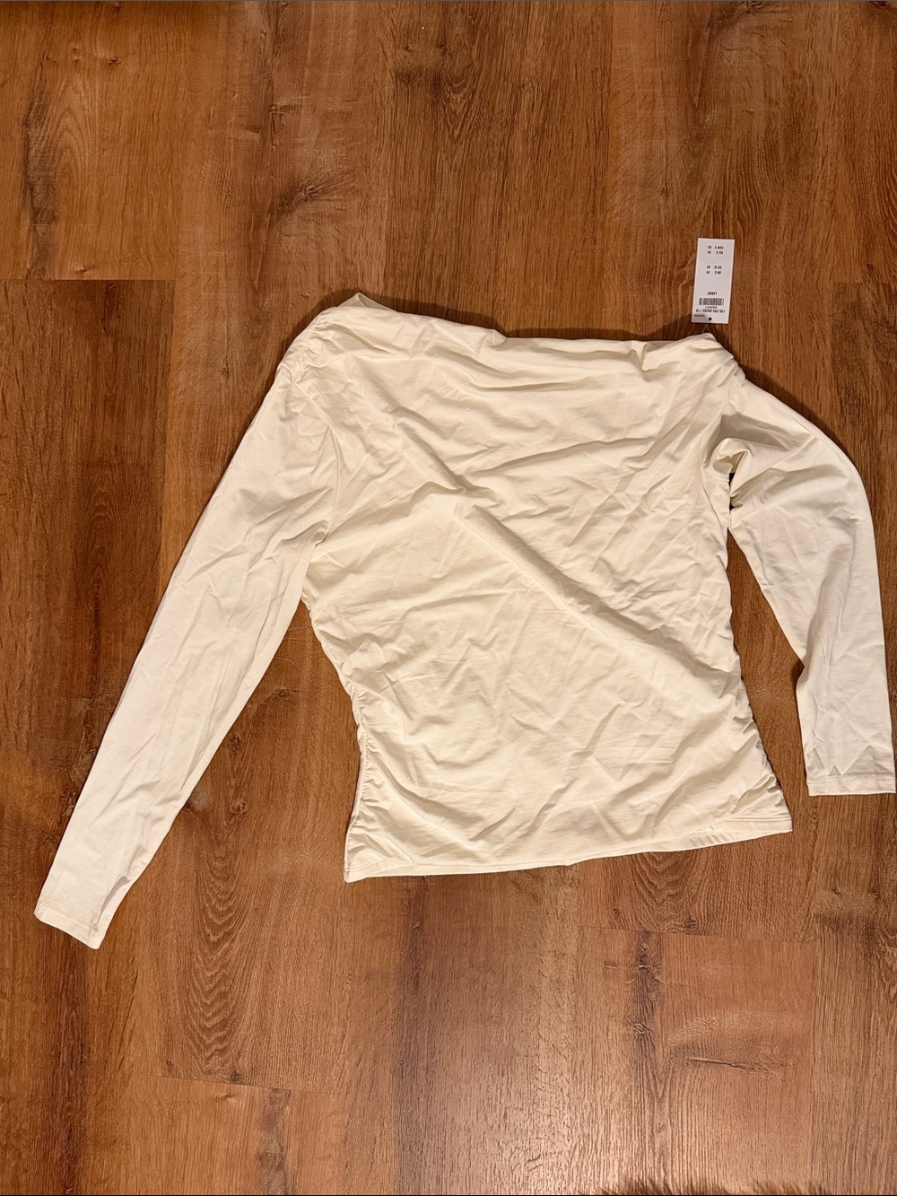 NWT Abercrombie Off-Shoulder Cream Top - Size L